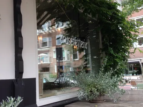 Foto 2 van Bocconi
