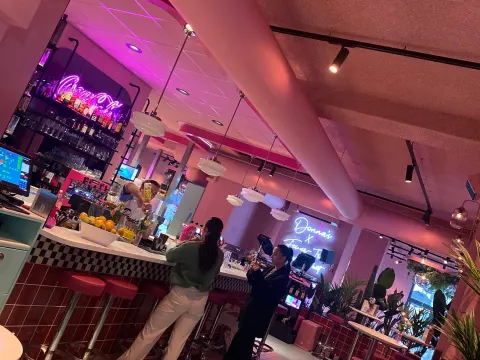 Donna’s Social Club