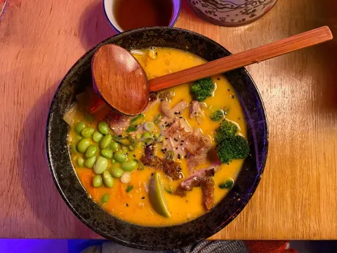 XU Noodle Bar