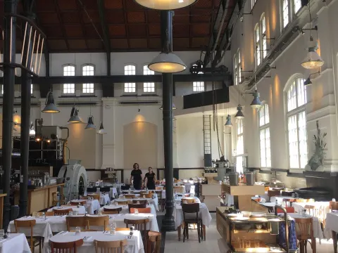Foto 2 van Café Restaurant Amsterdam
