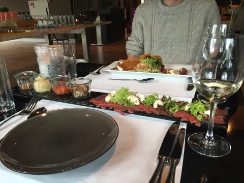 Brut Bubbles & Bites