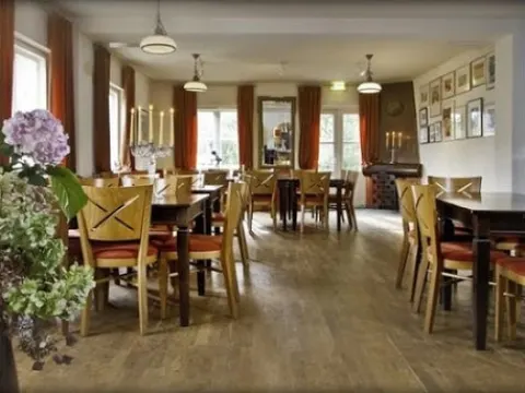 Hotel Café Restaurant Musschenberg