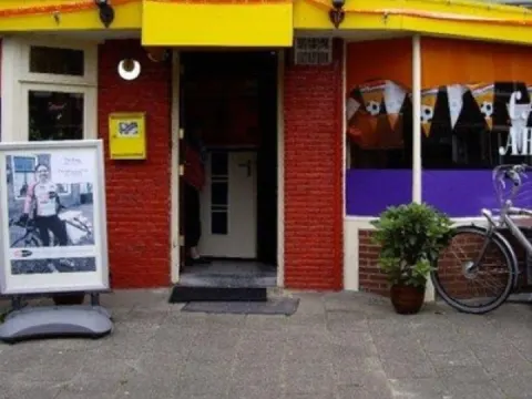 Ah-Ho Café en Cafetaria