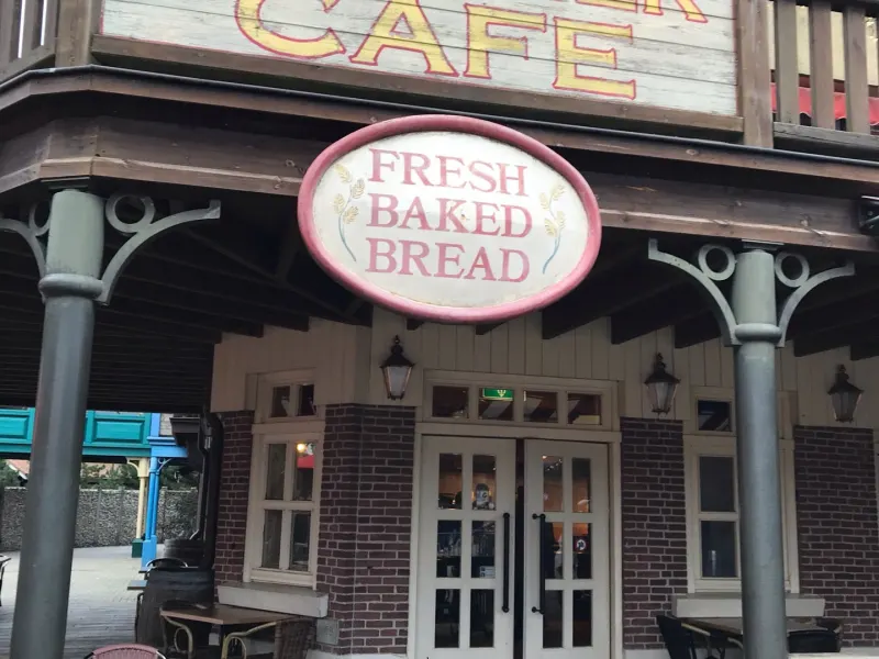 Foto 1 van Frontier Cafe