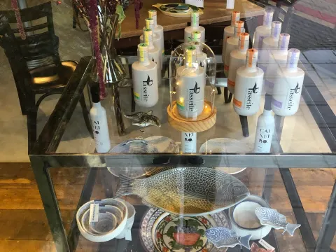 Pan Y Vino