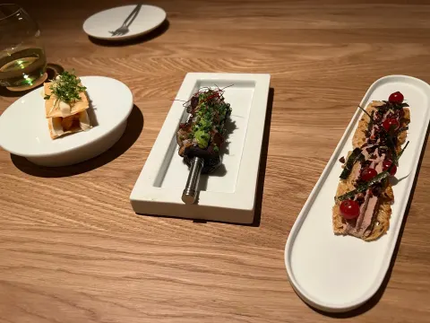 Saam restaurant