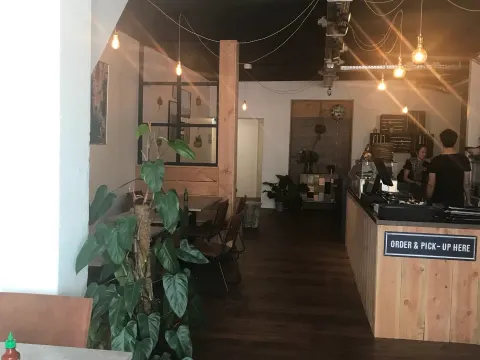 Banhs & Coffee
