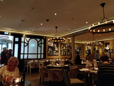 Foto 5 van Grand Café DeLaMar