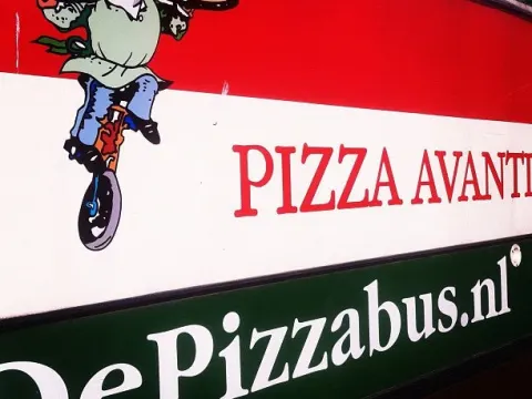 Foto 2 van Pizzabus