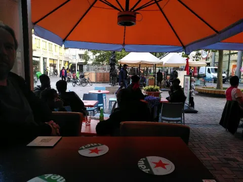 Eetcafe 100% Zuid Oost