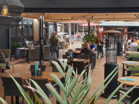 Foto 4 van Grandcafé Het Plein