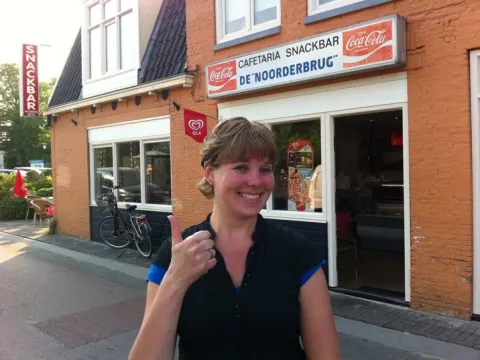 Foto 2 van Cafetaria Snackbar De Noorderbrug
