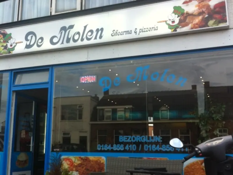 Foto 1 van Shoarma & Pizzeria De Molen