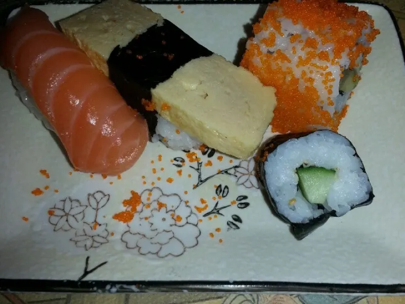 Foto 1 van Wij Plus Sushi en Grill Restaurant