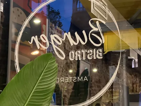nomad burger bistro