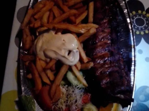 Foto 4 van Snackbar De Guust