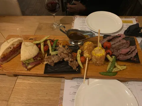 Foto 3 van Bij Hen