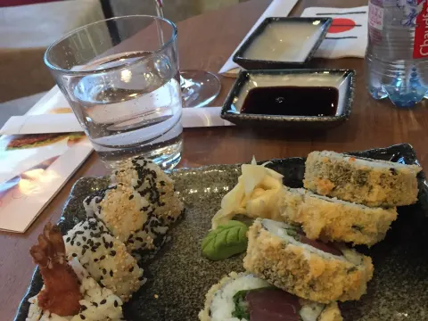 BENTO Beef & Sushi