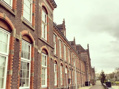 In de Kazerne
