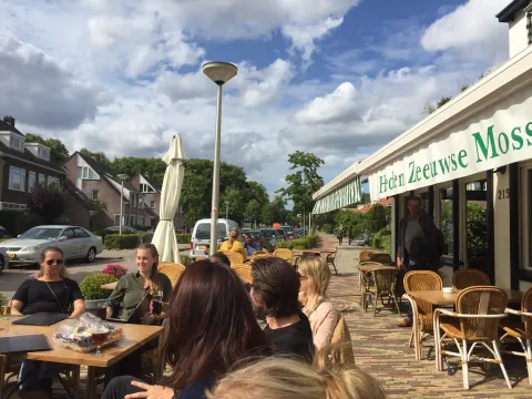 Eetcafe Lotgenoten