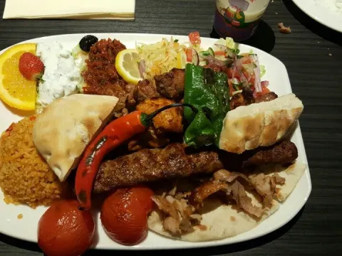 Foto 2 van Restaurant Ocakbasi Mangal