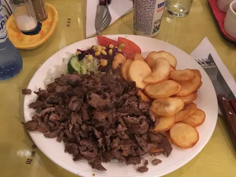 Foto 3 van Shoarma Grillroom Roz