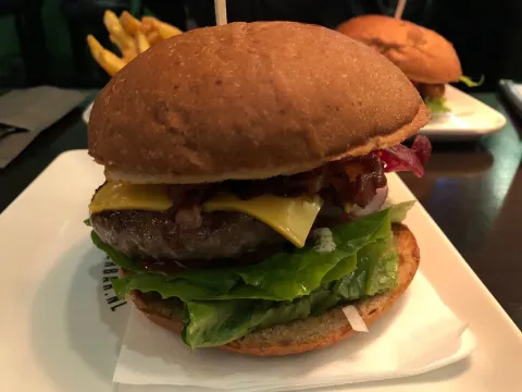 Foto 2 van The Burger Bar