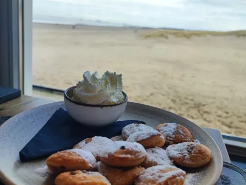 Strandpaviljoen PUUR
