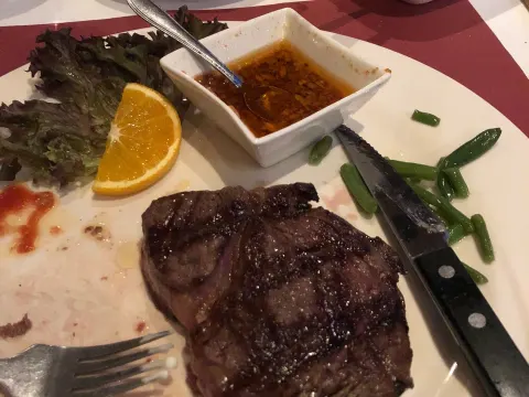 Roos Steakhouse