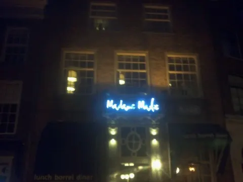 Foto 2 van Madame Marlie