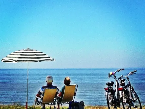 Strandpaviljoen Luctor et emergo Camperduin