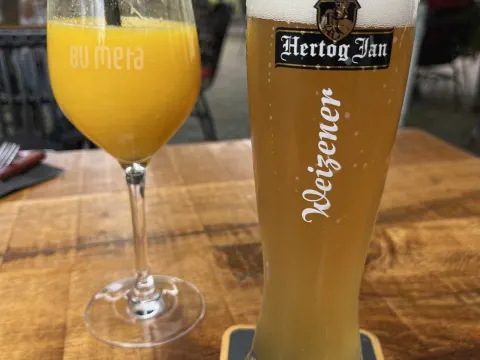 Foto 3 van Bij Meta