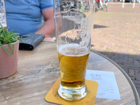 Bij Meta