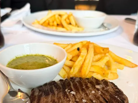 L'Entrecôte et les Dames