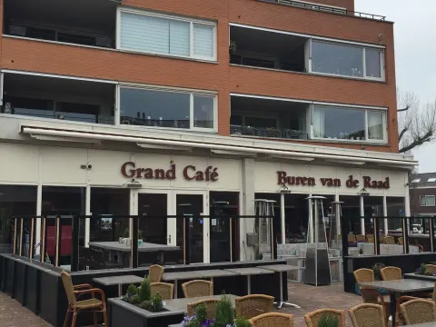 Foto 4 van Grand Café Buren van de Raad