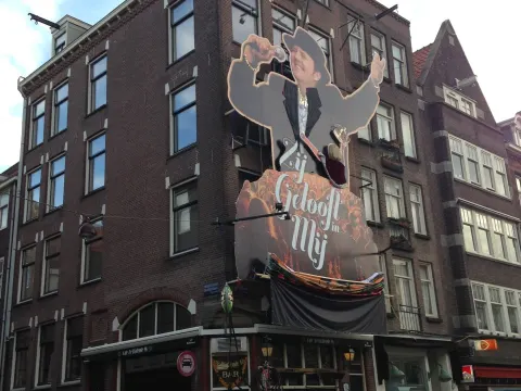 De Blaffende Vis