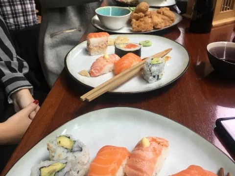Foto 2 van Sushilee