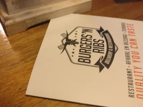 Burgers 'N Ribs