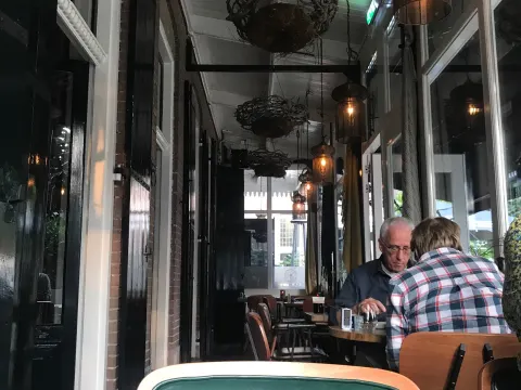 Foto 2 van SPOTT