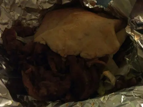 Foto 3 van Shoarma De Mazzel