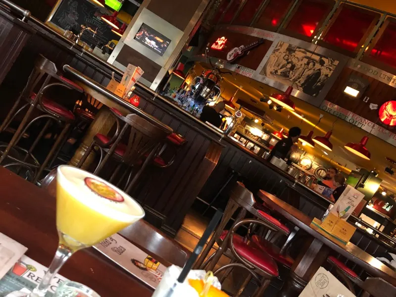 Foto 1 van Breakaway Cafe Rotterdam