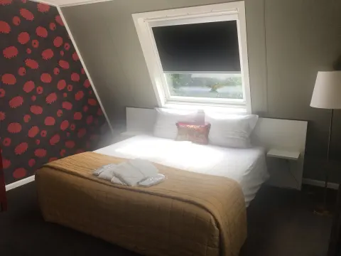 MEZZO Restaurant & Kamers