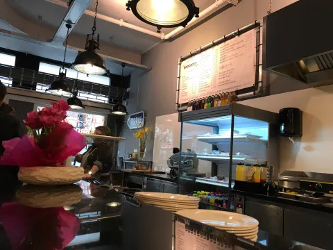 De Broodjesbar