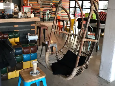 Mok Coffee & More