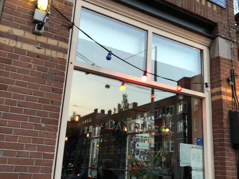 Foto 3 van Bar Roseval