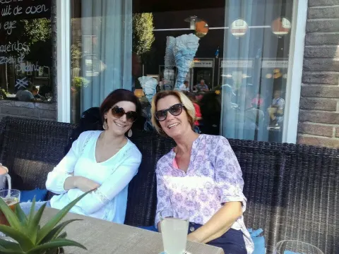 Foto 2 van T Anker