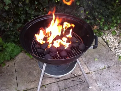 Café/BBQ Restaurant Madhouse