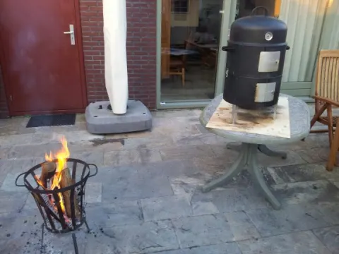 holy smoke yard restaurant