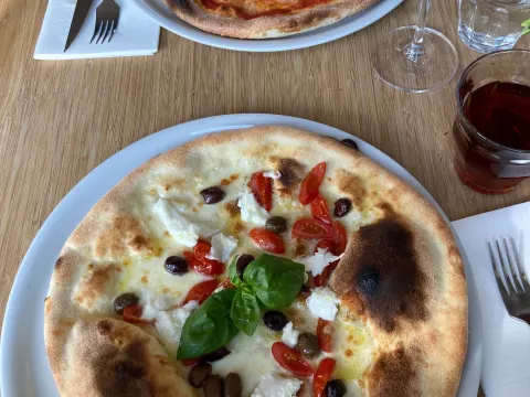 Renato's Pizzeria