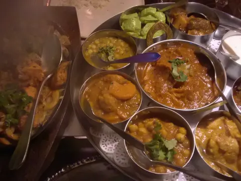 Foto 5 van Kohinoor Van India